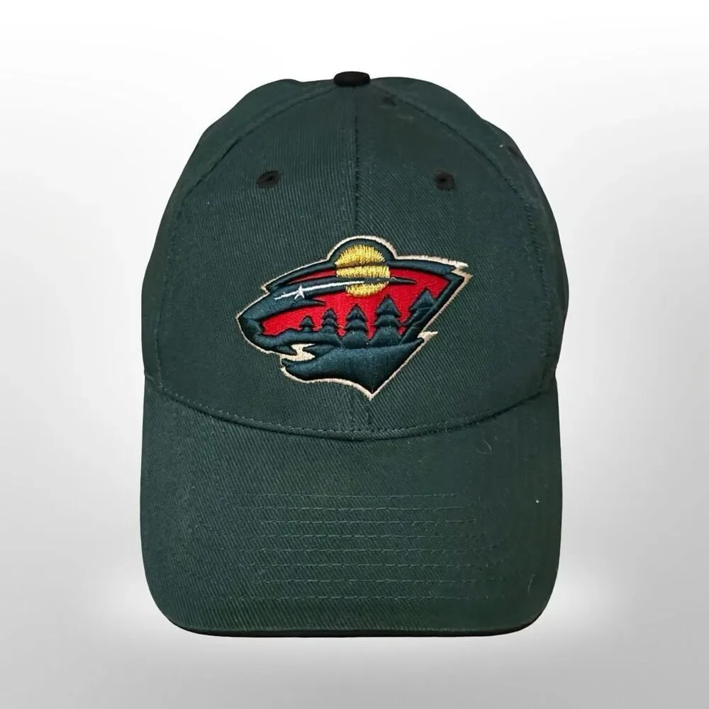 NWOT MINNESOTA WILD Fan Favorite Embroidered Logo Adjustable Back Hat